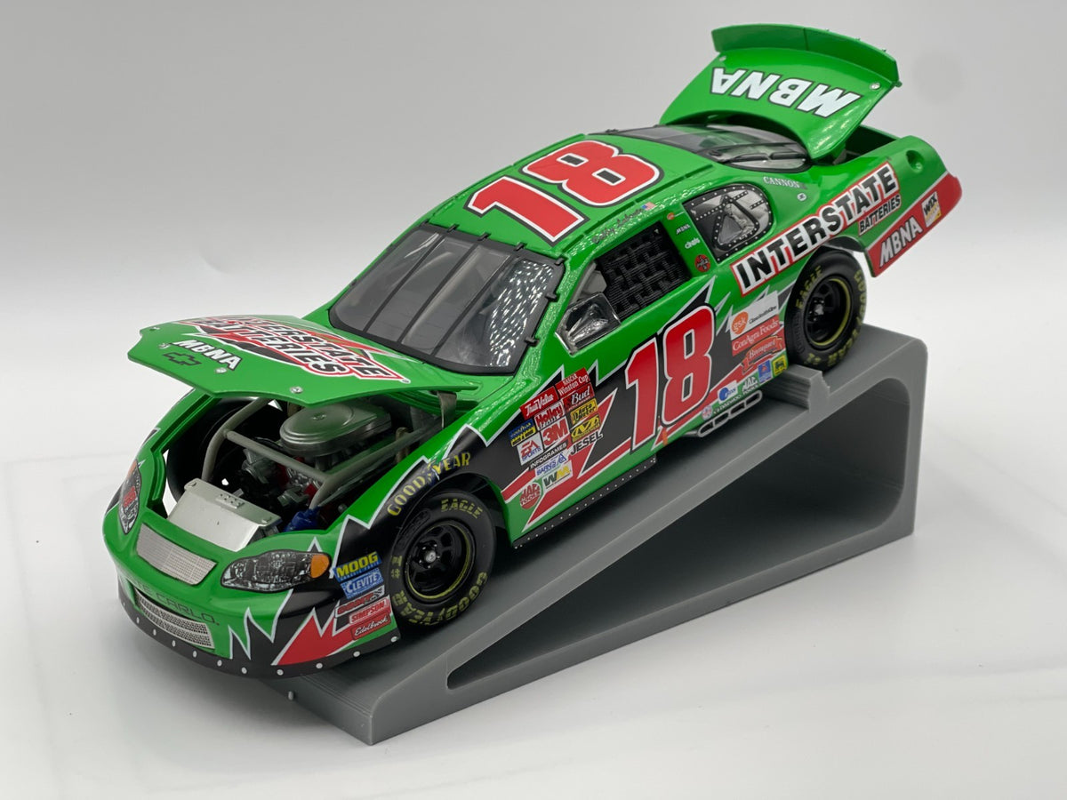 Bobby Labonte #18 Interstate Batteries 2003 Monte Carlo 1:24 NASCAR Diecast - original photograph 2