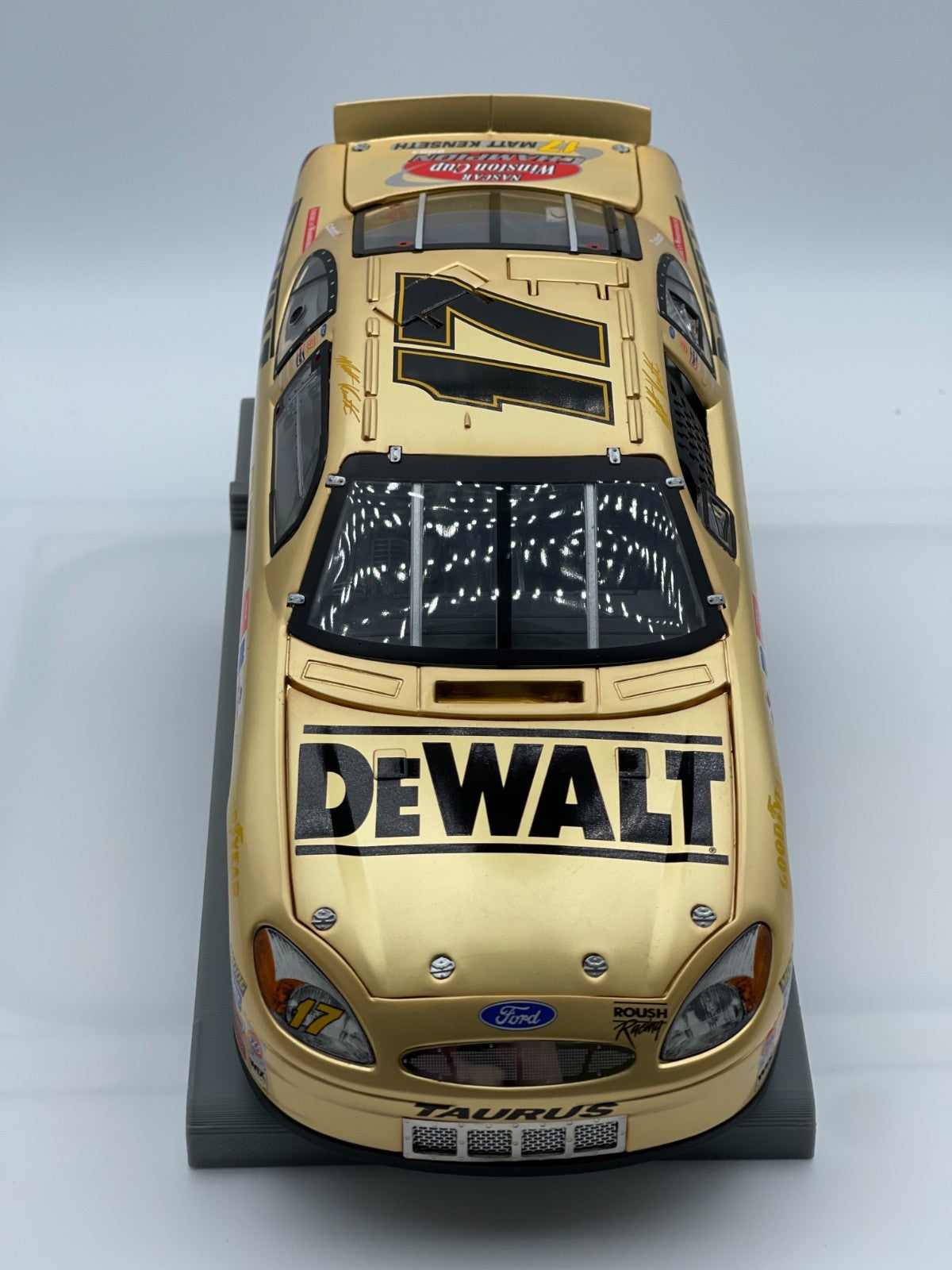 Matt Kenseth #17 DeWalt 2003 Taurus Team Caliber Preferred Pearl Gold 1:24