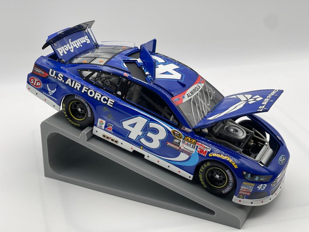 Aric Almirola #43 Air Force 2015 Fusion Autographed 1:24 NASCAR 1/557 DIN 51