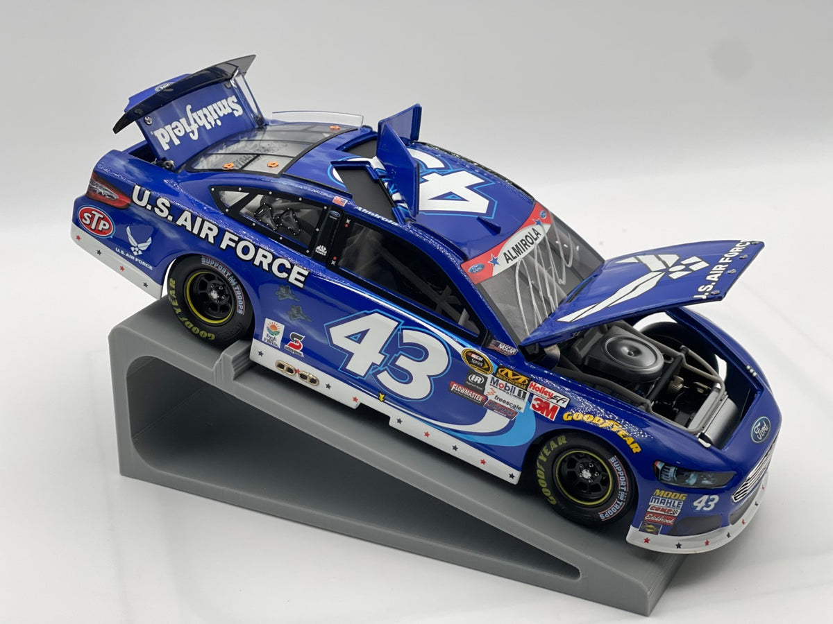 Aric Almirola #43 Air Force 2015 Fusion Autographed 1:24 NASCAR 1/557 DIN 51