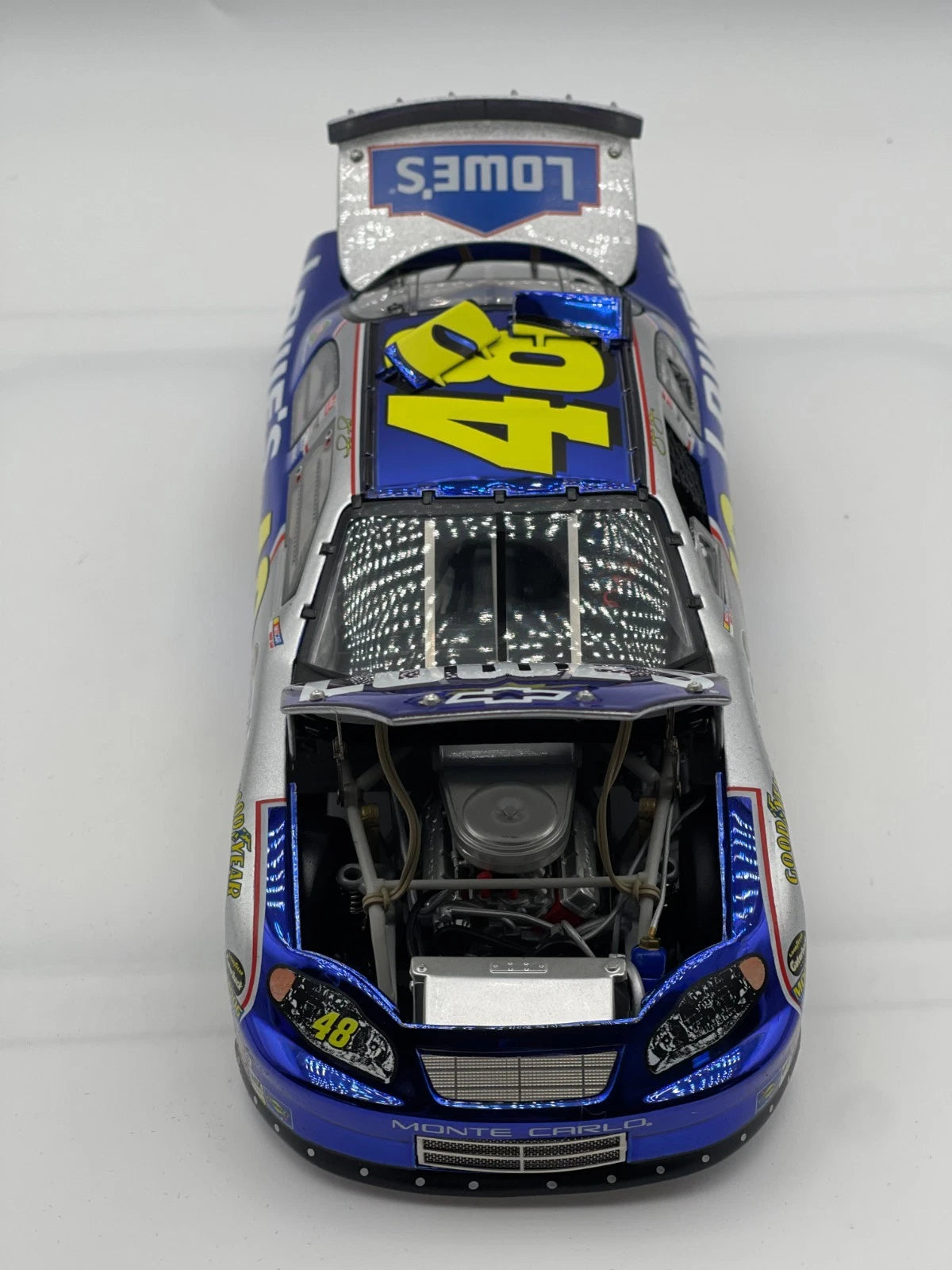 Jimmie Johnson #48 Lowe's 2005 Monte Carlo ELITE Color Chrome 1/288 DIN 52 - original photograph 4