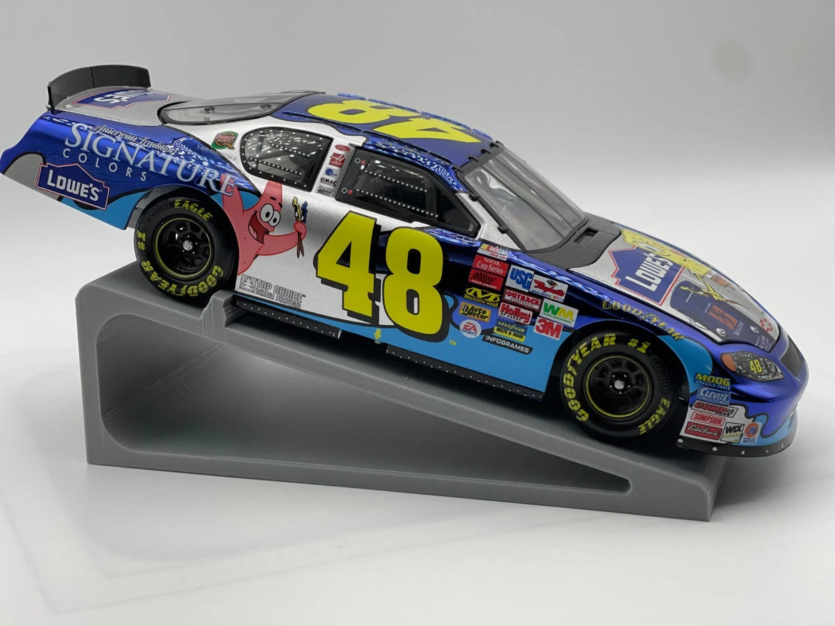 Jimmie Johnson #48 Lowe's SpongeBob 2003 Monte Carlo Color Chrome 1/1008 - original photograph 6