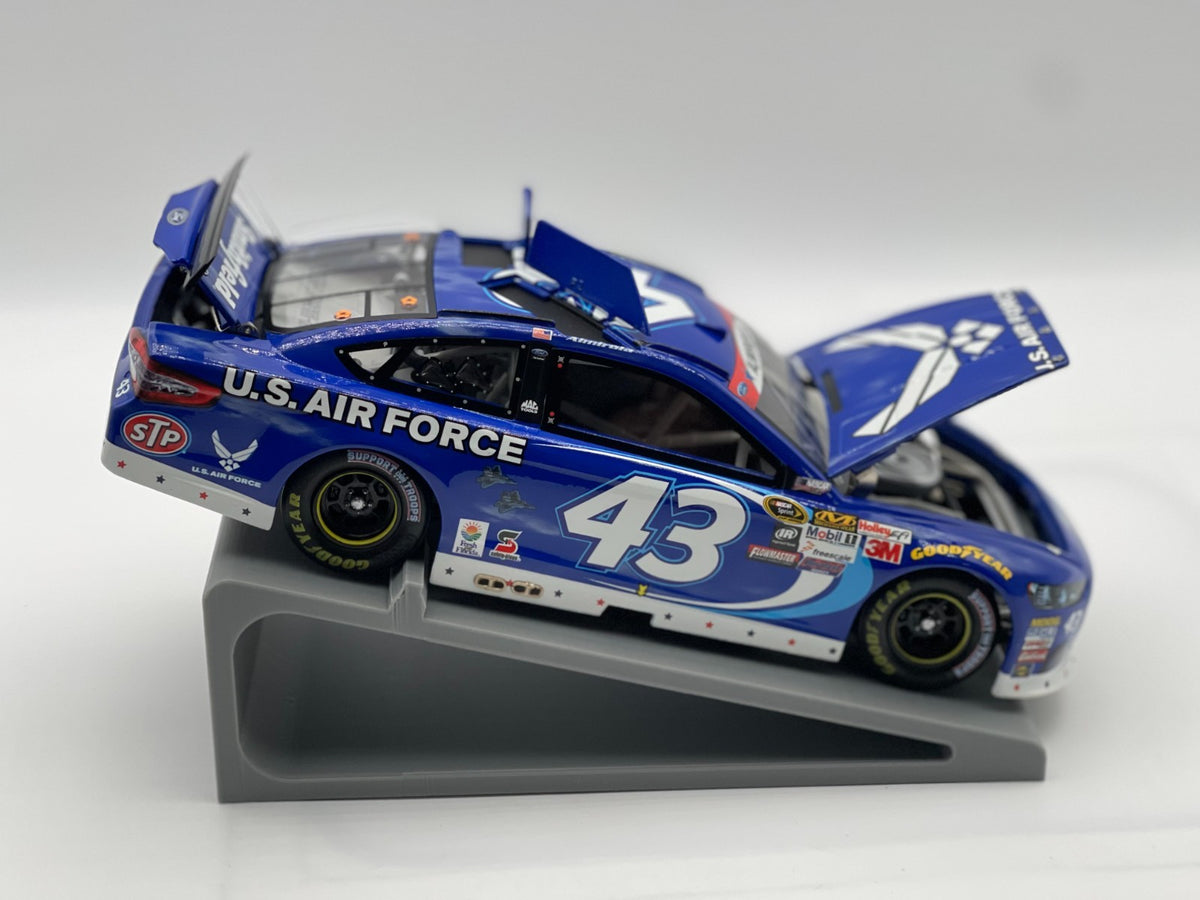 Aric Almirola #43 Air Force 2015 Fusion Autographed 1:24 NASCAR 1/557 DIN 51