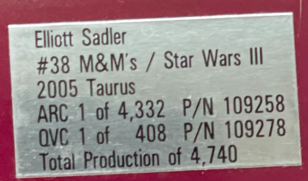 Elliott Sadler #38 M&M's Star Wars III 2005 Taurus Autographed 1:24 NASCAR