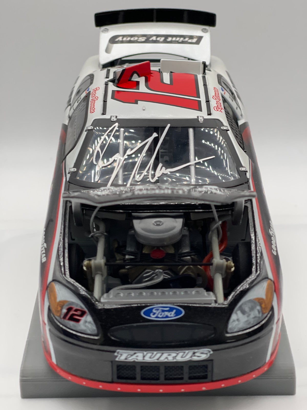 Ryan Newman #12 ALLTEL Sony WEGA 2002 Rookie Auto Team Caliber Owners 1:24