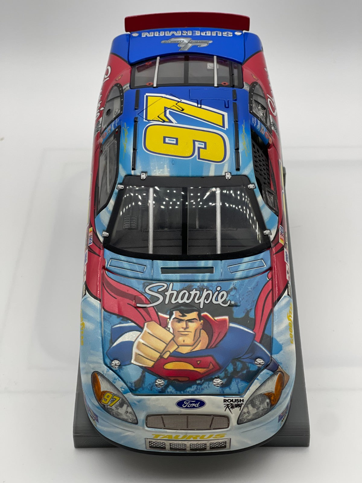 Kurt Busch #97 Superman/Justice League/Sharpie 2004 Taurus Team Caliber 1/7560