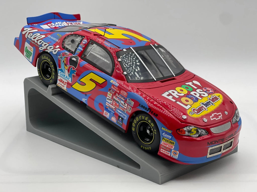 Terry Labonte #5 Kellogg's Froot Loops 2000 Monte Carlo Team Caliber Owners Series 1/3120 - original photograph 5