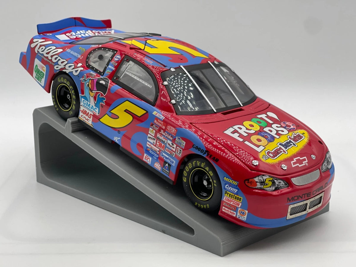 Terry Labonte #5 Kellogg's Froot Loops 2000 Monte Carlo Team Caliber Owners Series 1/3120 - original photograph 5
