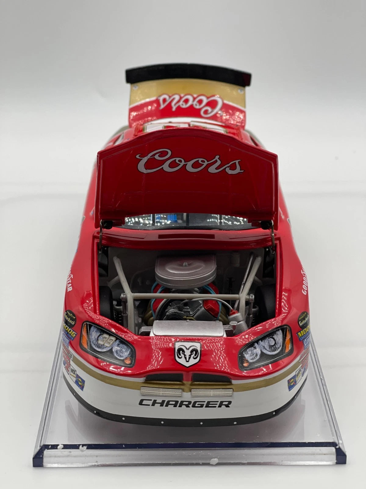 Bill Elliott #39 Coors 1985 Retro 2005 Charger 1:24 NASCAR 1/3528 - original photograph 3