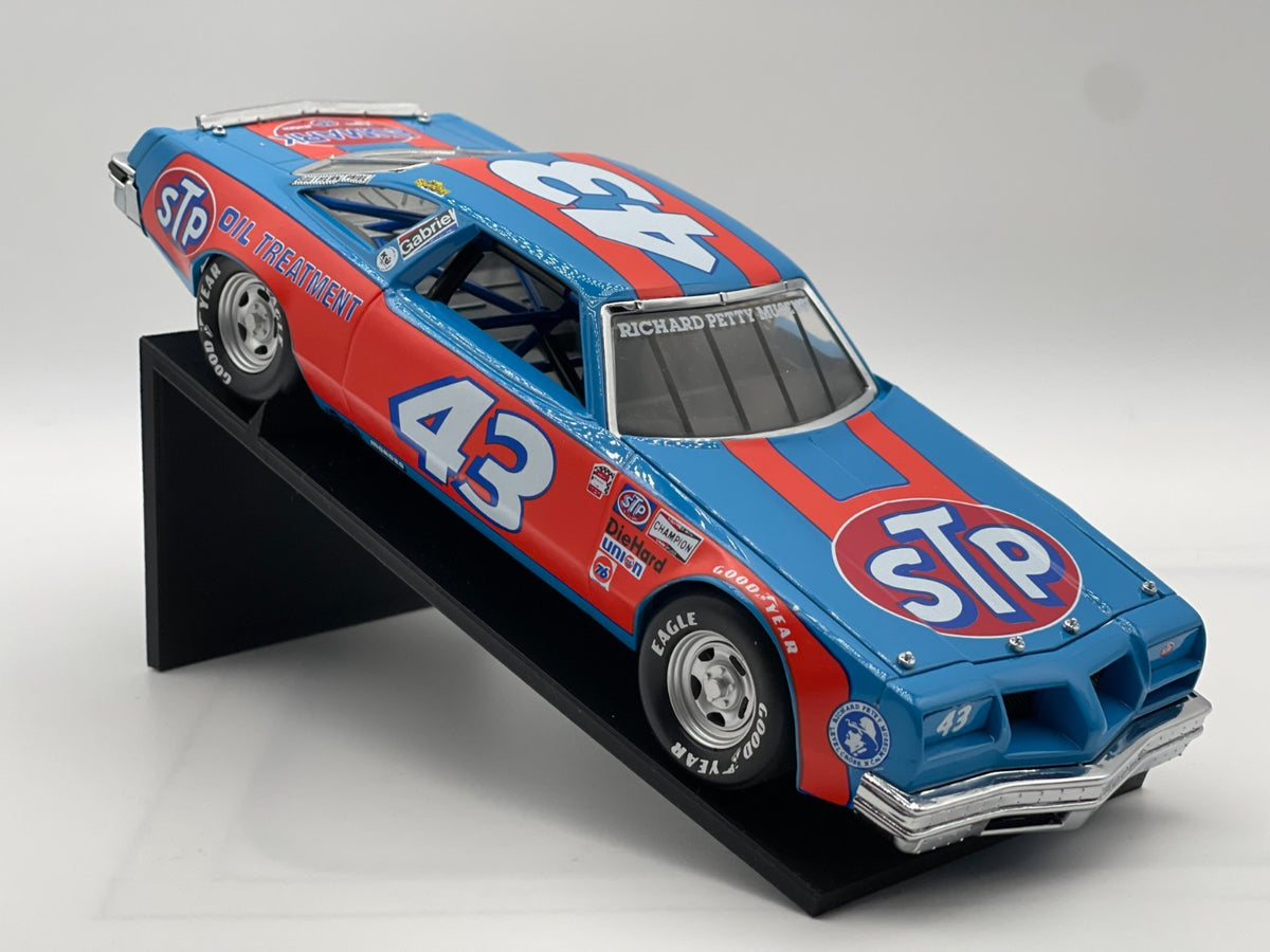 Richard Petty #43 STP 1979 Oldsmobile 442 Franklin Mint 1:24 Daytona 500