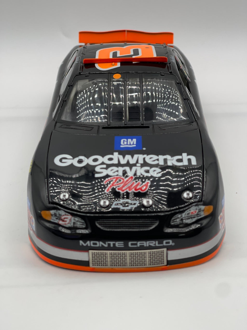 Dale Earnhardt #3 GM Goodwrench 76th Win Raced Version 2000 Monte Carlo Loose - original photograph 4