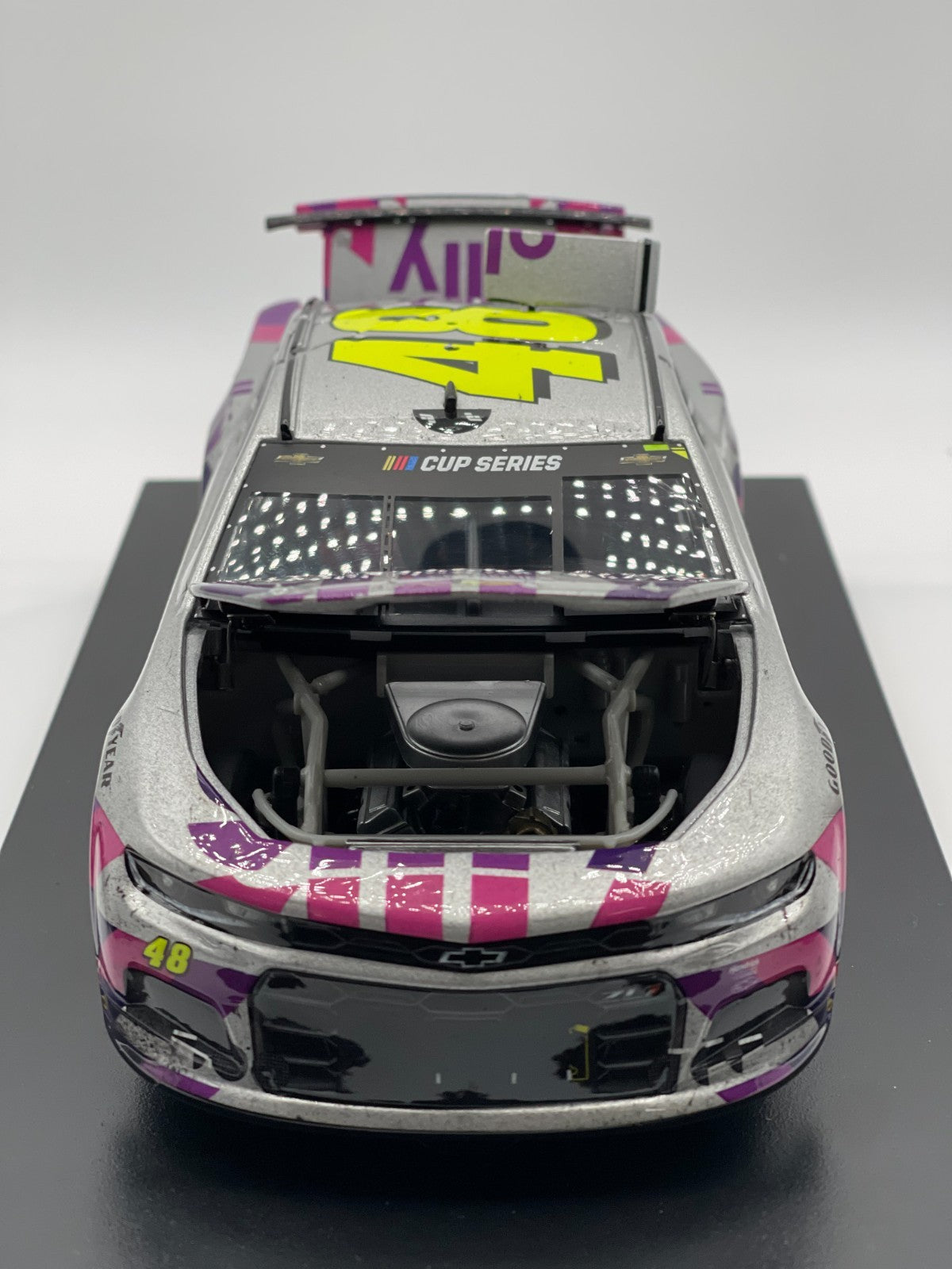 Jimmie Johnson #48 Ally Finale Race Version 2020 Camaro ELITE 1:24 1/590 - original photograph 5