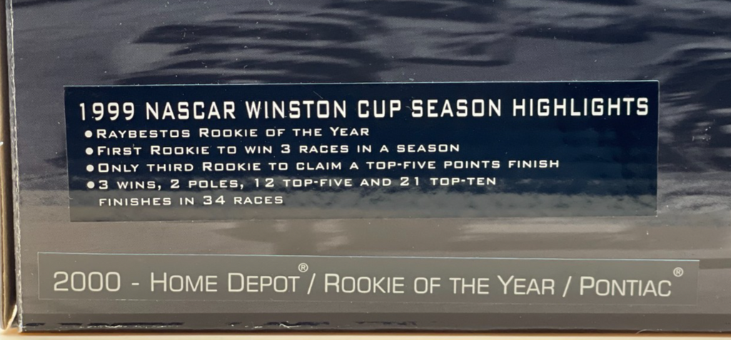Tony Stewart #20 Home Depot 2000 Rookie of the Year Pontiac Revell 1:18 - original photograph 12