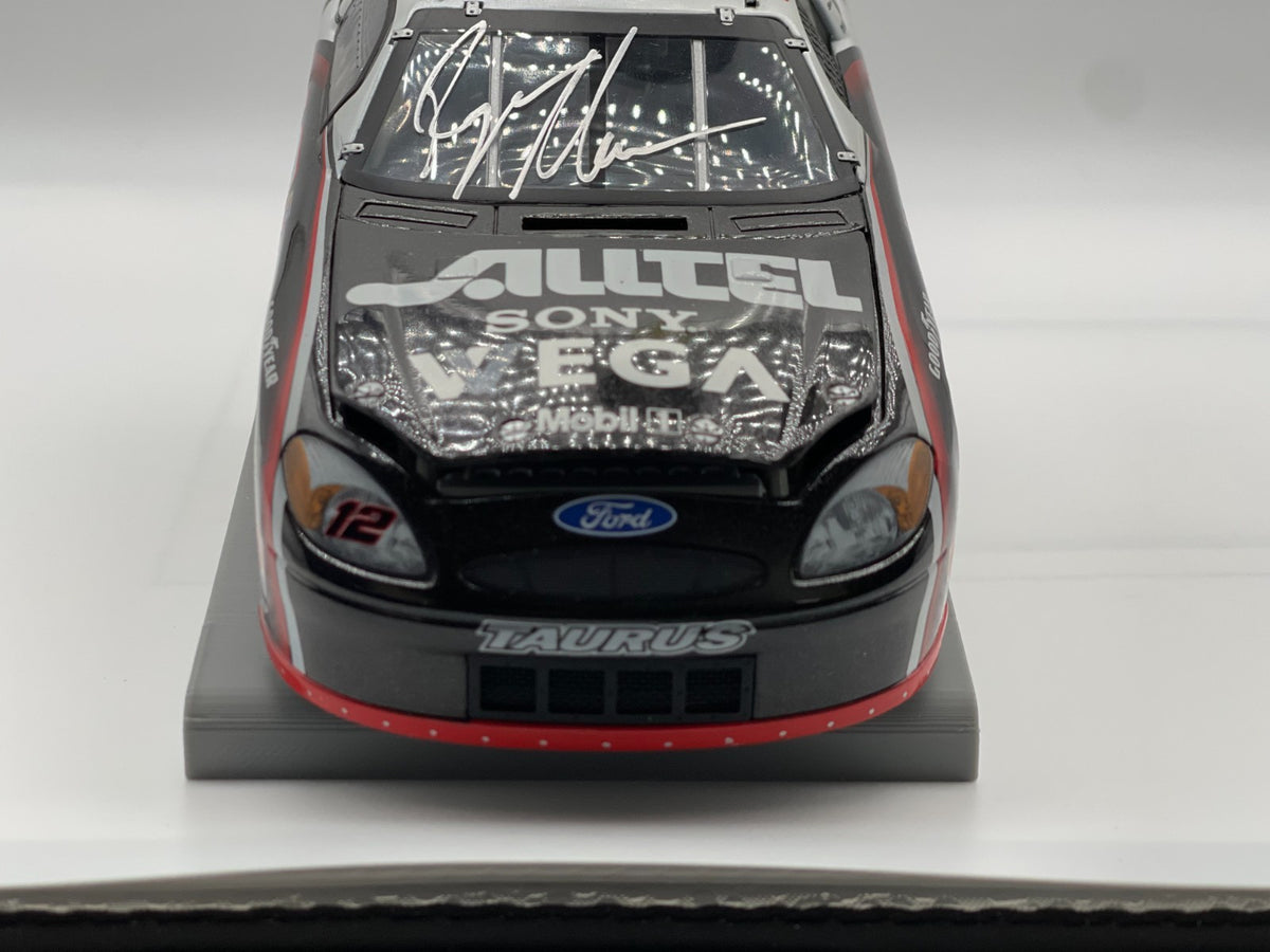 Ryan Newman #12 ALLTEL Sony WEGA 2002 Rookie Auto Team Caliber Owners 1:24
