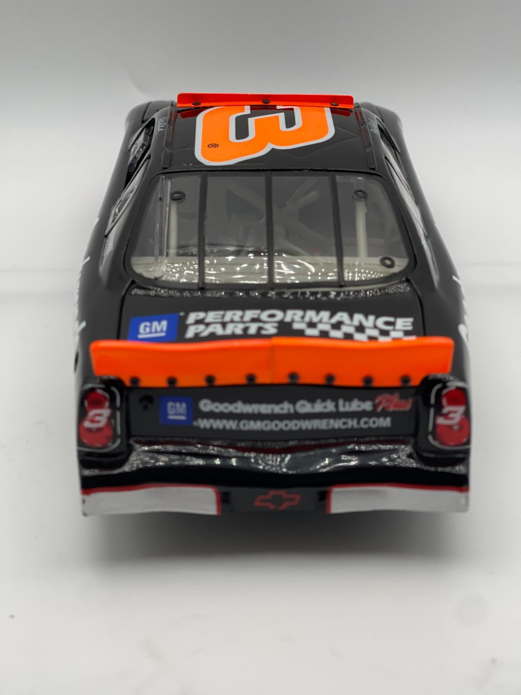 Dale Earnhardt #3 GM Goodwrench 76th Win Raced Version 2000 Monte Carlo Loose - original photograph 7