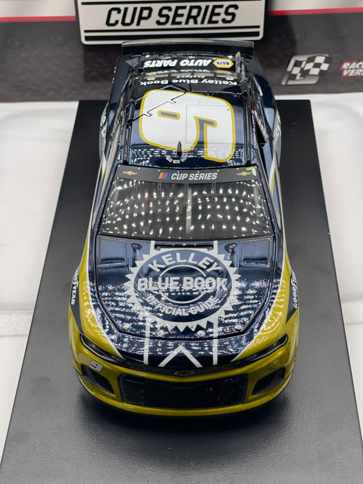 Chase Elliott #9 KBB Charlotte Roval Win 2020 Camaro ELITE Color Chrome 1/192 - original photograph 2
