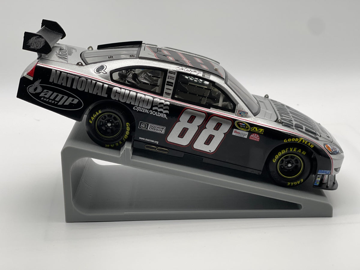 Dale Earnhardt Jr. #88 National Guard Citizen Soldier 2008 Impala SS 1:24 - original photograph 6