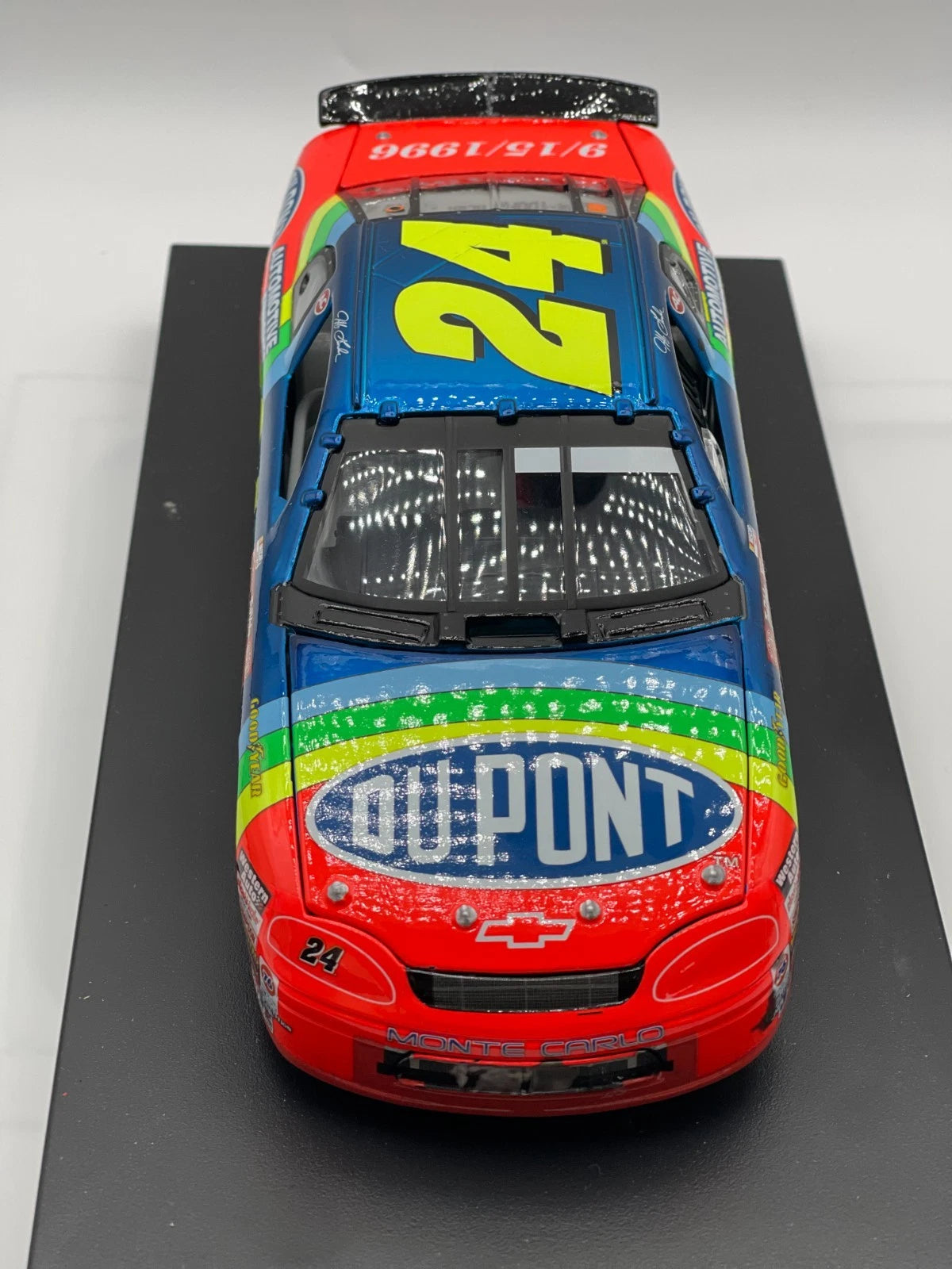Jeff Gordon #24 DuPont 1996 Dover Win Liquid Color 1:24 NASCAR 1/144 DIN 114 - original photograph 4