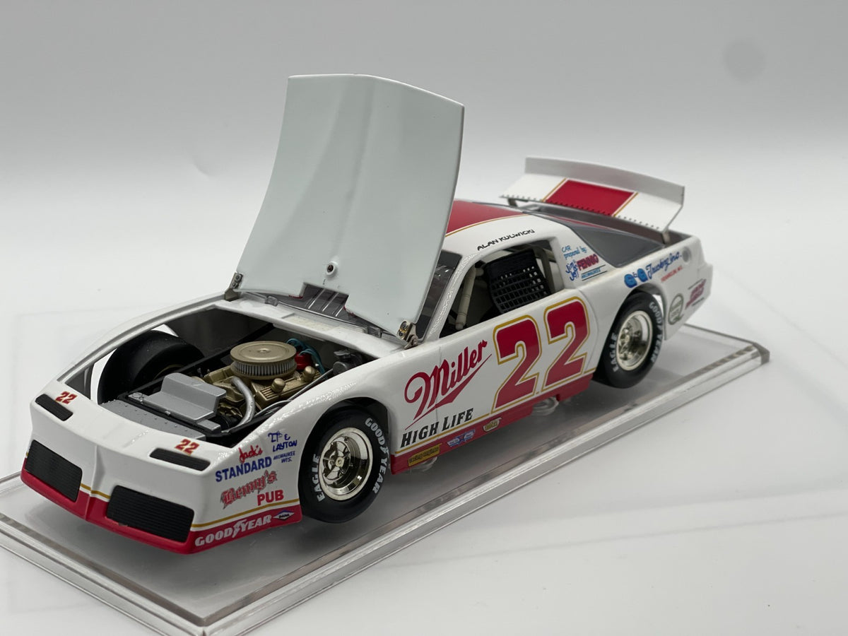 Alan Kulwicki #22 Miller 1984 Firebird Xtreme 1:24 NASCAR Diecast 1/4500