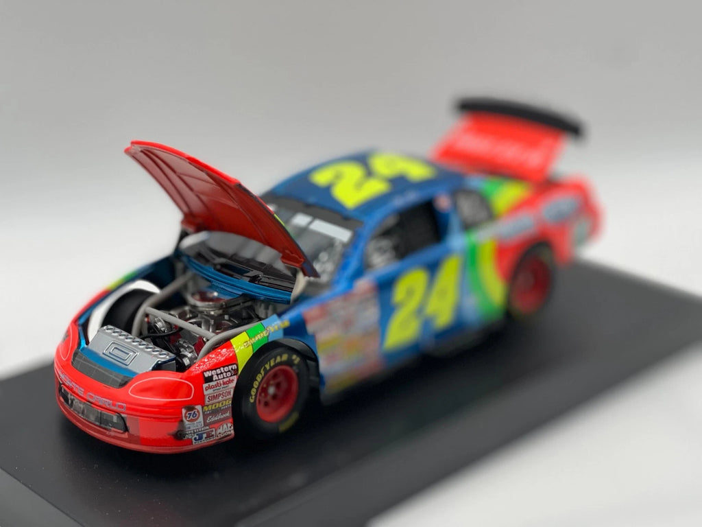 Jeff Gordon #24 DuPont 1996 Dover Win Liquid Color 1:24 NASCAR 1/144 DIN 114 - original photograph 2