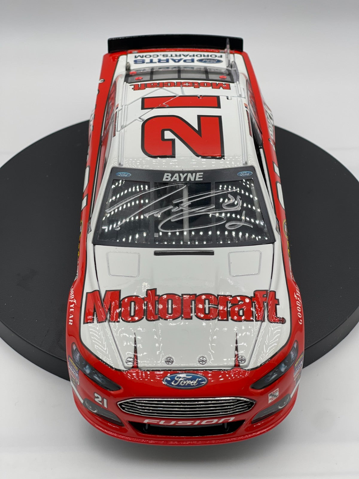 Trevor Bayne #21 Motorcraft Retro Daytona 2013 Fusion Autographed 1/96 DIN 9