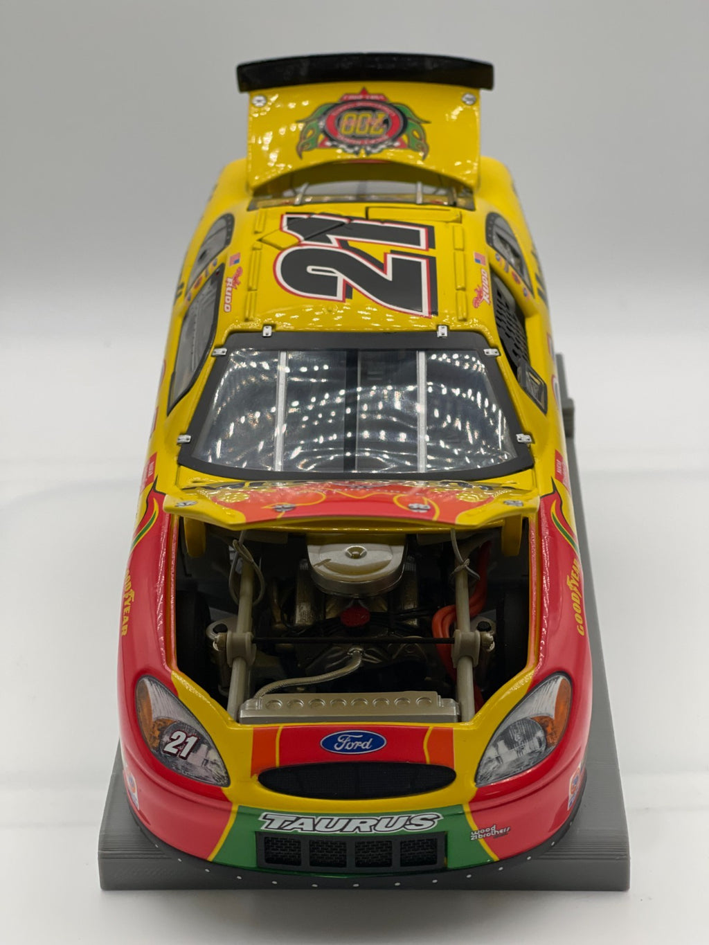Ricky Rudd #21 Motorcraft 700 Starts 2003 Taurus Team Caliber Owners 1:24