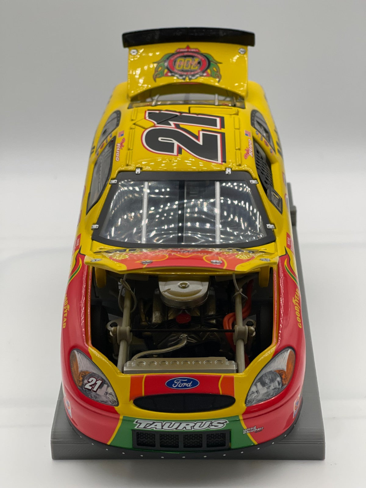 Ricky Rudd #21 Motorcraft 700 Starts 2003 Taurus Team Caliber Owners 1:24