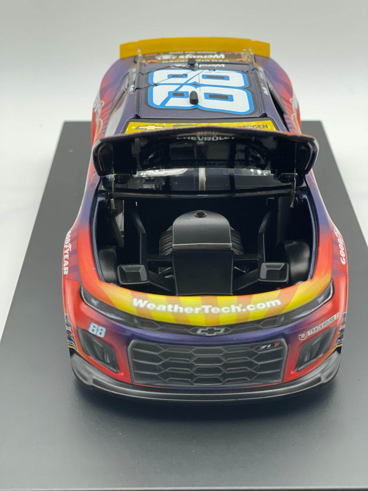 Shane van Gisbergen #88 Wendy's Breakfast Baconator 2025 Auto 1:24 1/132