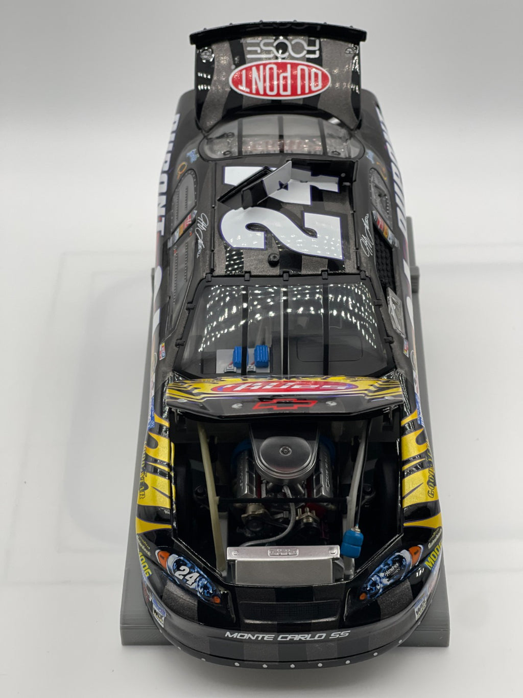 Jeff Gordon #24 DuPont Foose Custom Design 2006 Monte Carlo 1:24 NASCAR